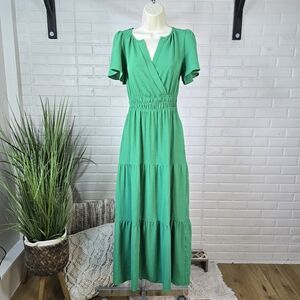 Monteau Kelly Green Tiered Maxi Dress Size Small